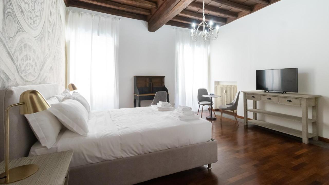Italianway - Barberini Elegantia Apartamento *